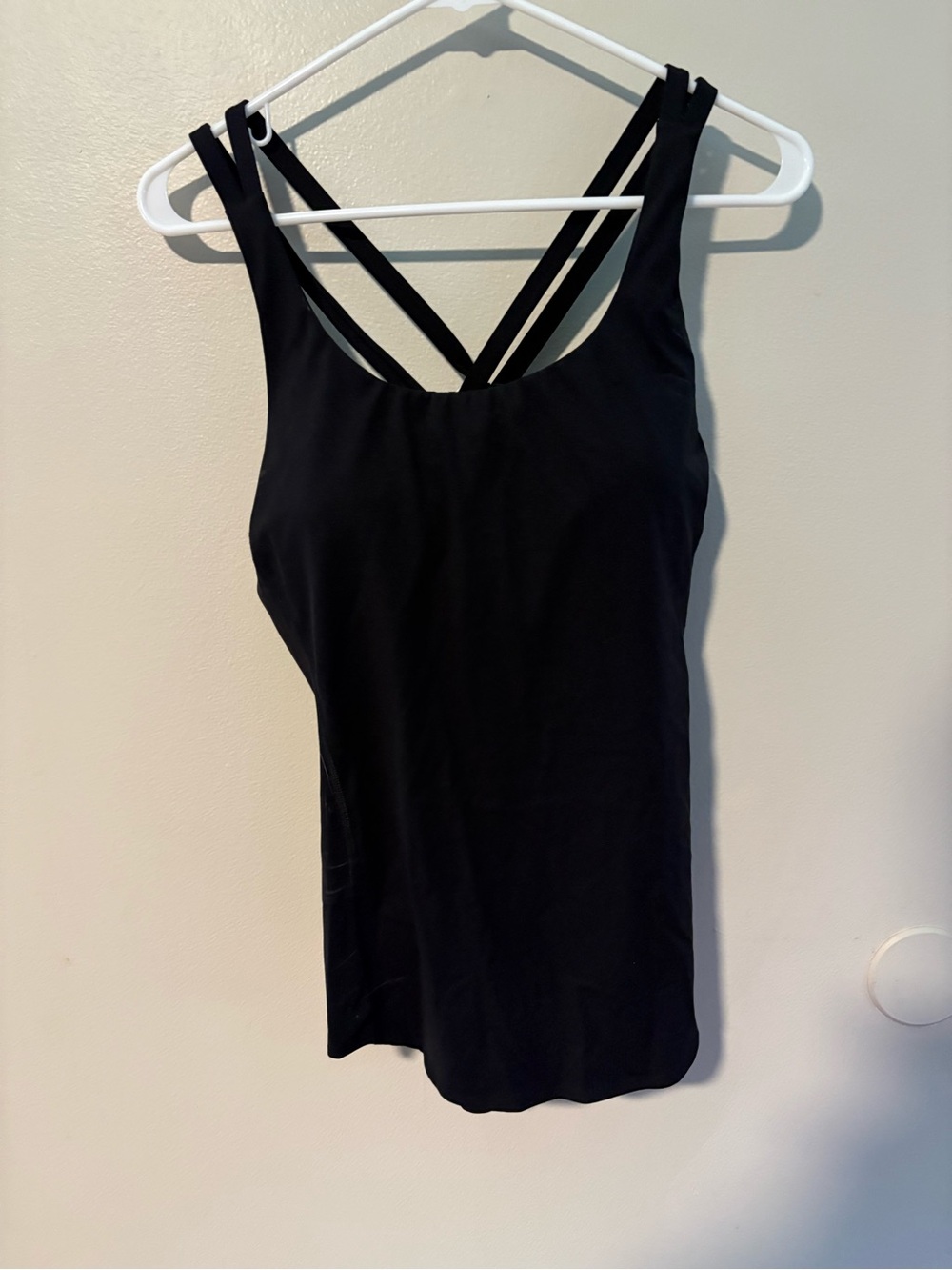 HALARA Black Cross-Strap Women's Tank Top